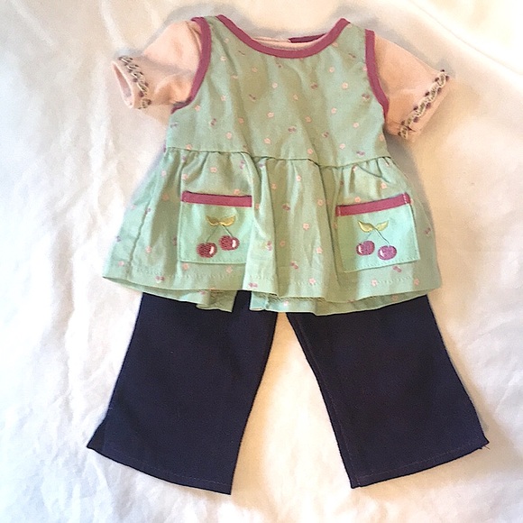 American Girl 2002 Weekend Baking Outfit - retired - Picture 3 of 5